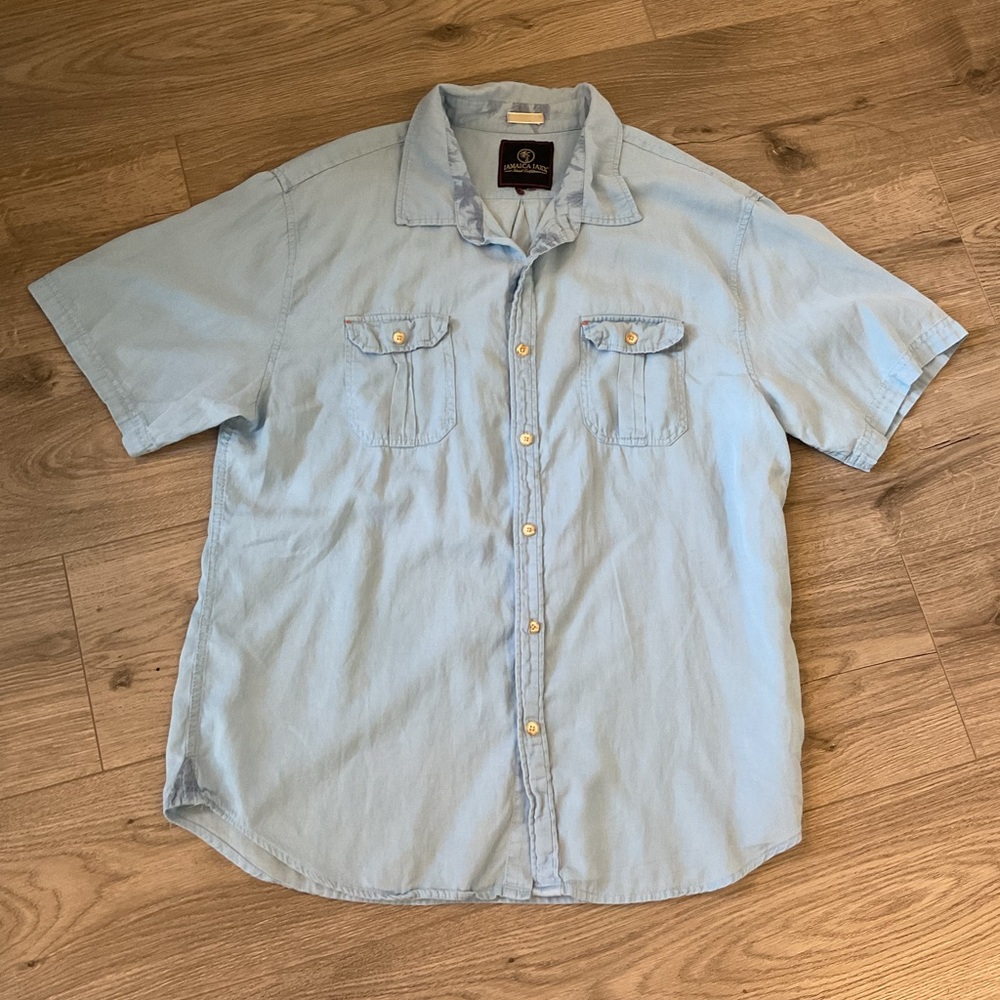 JAMAICA  JAXX Light Blue Short Sleeve Button-Up Shirt With pockets.
